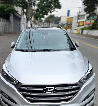 HYUNDAI TUCSON 1.6 16V T-GDI GASOLINA GLS ECOSHIFT HYUNDAI TUCSON 1.6 16V T-GDI GASOLINA GLS ECOSHIFT